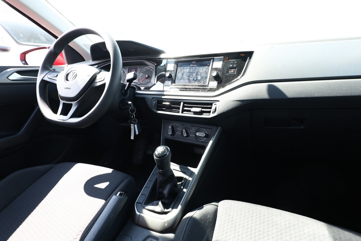 Volkswagen Polo 1.0 TSI 95 Comfortline Klima LM15Z CompC  118655043 8