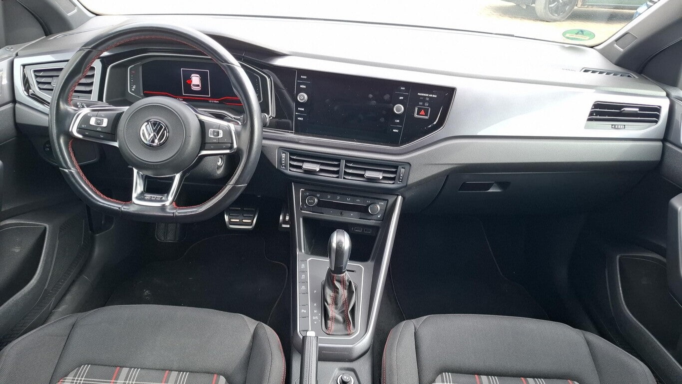 Volkswagen Polo 2.0 TSI GTI DSG Navi LED ACC PDC ALS SHZ 167457649 4