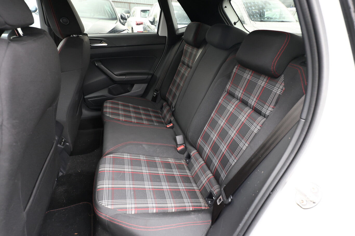 Volkswagen Polo 2.0 TSI 200 DSG GTI Nav LED LM18Z ACC Kam 153969252 9