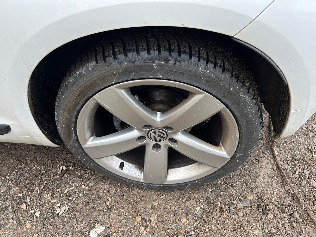 Volkswagen Scirocco 2.0 TDI DSG Pano SportP Navi PDC Keyles 147587530 13