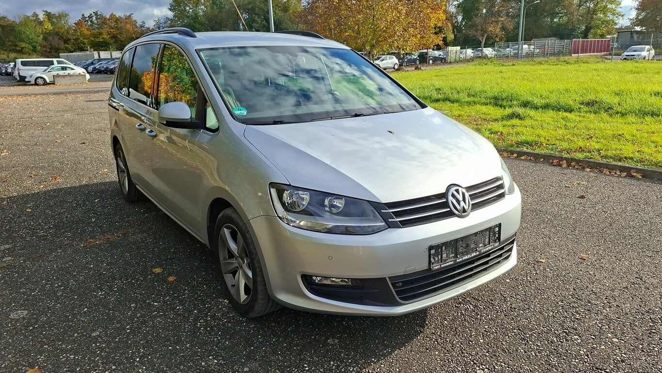 Volkswagen Sharan 2.0 TDI DSG CL Navi Kamera PDC LM SHZ 166261352 1