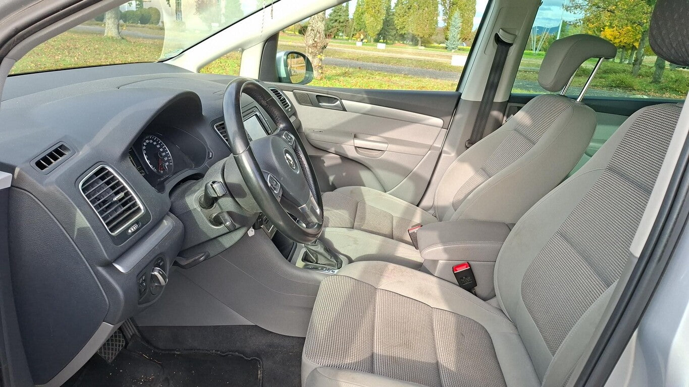 Volkswagen Sharan 2.0 TDI DSG CL Navi Kamera PDC LM SHZ 166261352 6