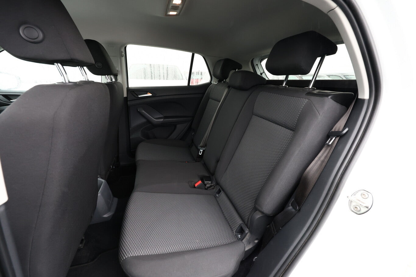 Volkswagen T-Cross 1.0 TSI 116 Nav PDC LM16Z SHZ CompM 119179581 9