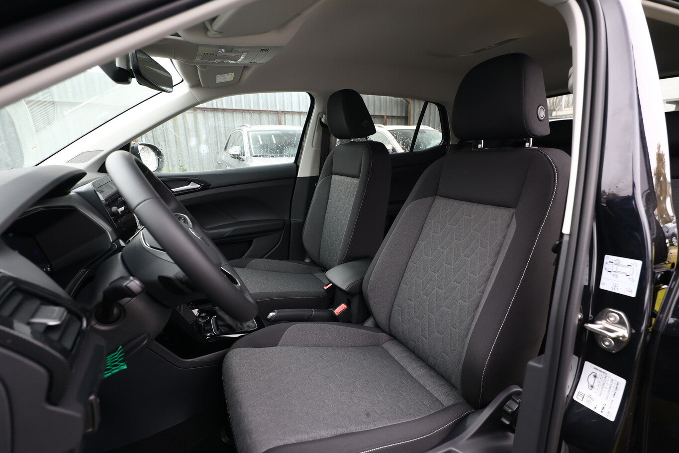 Volkswagen T-Cross TSI 115 DSG IQDrive SHZ Keyl ParkAs KAM 97124680 5