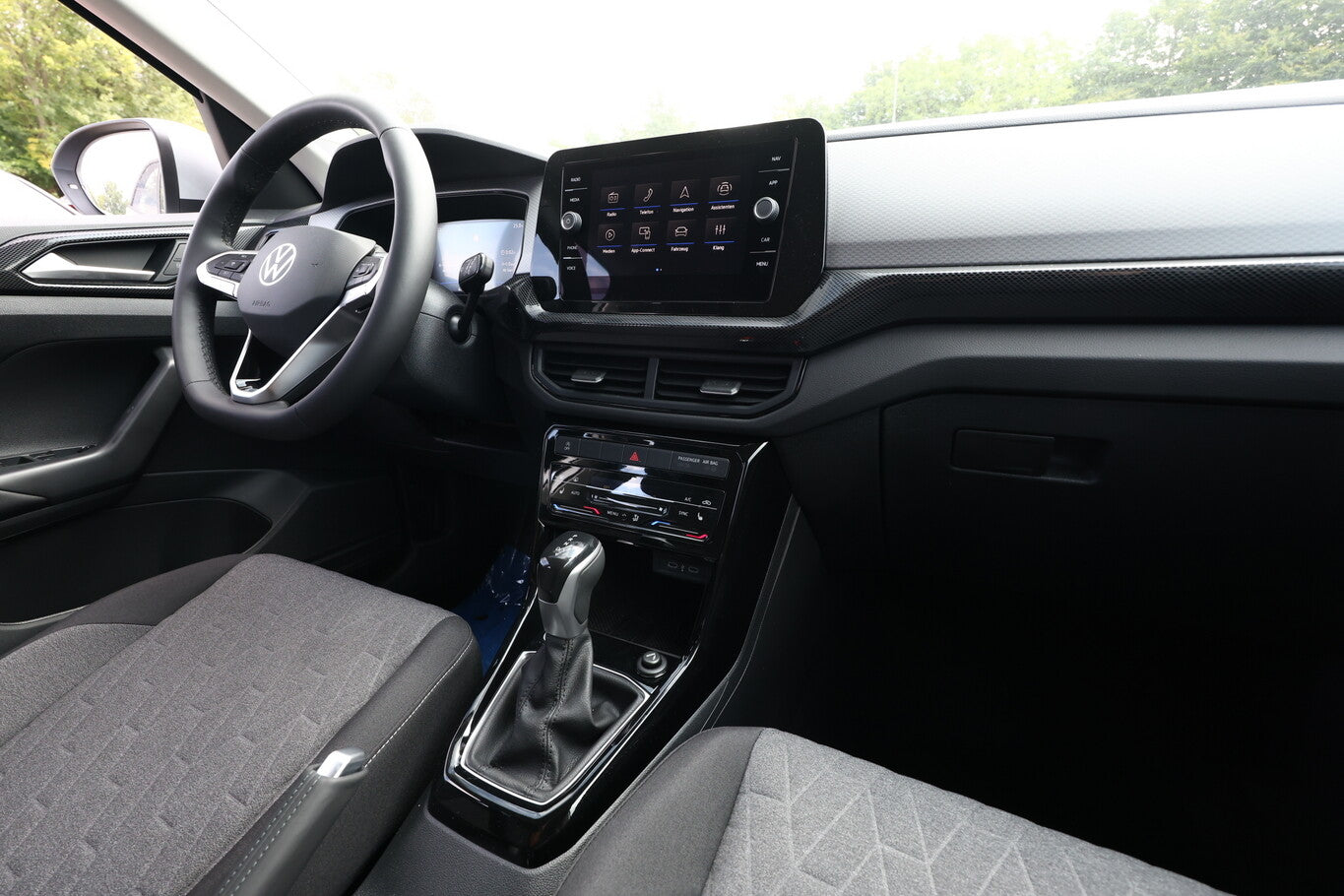 Volkswagen T-Cross 1.0 TSI 115 DSG Matrix 17Z IQ.Drive SHZ 128782399 8