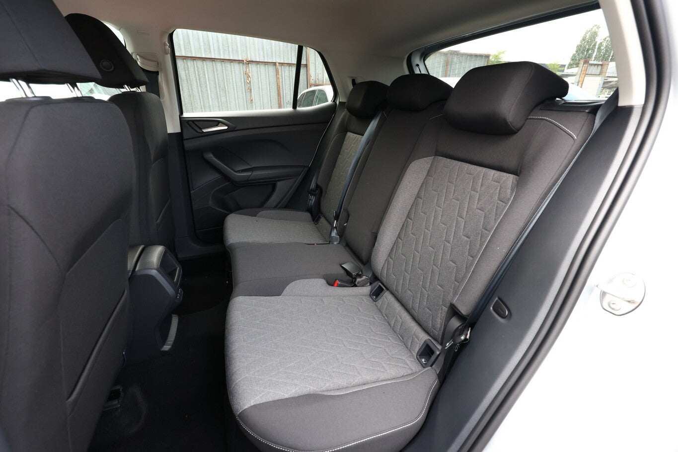 Volkswagen T-Cross 1.0 TSI 115 DSG Matrix 17Z IQ.Drive SHZ 128782399 9