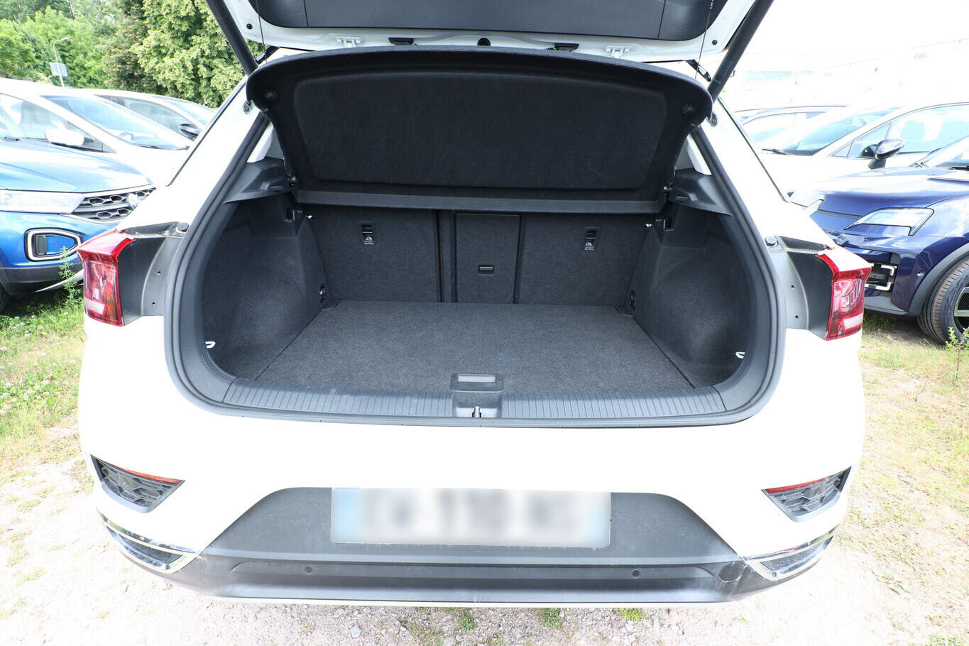 Volkswagen T-Roc 1.5 TSI 150 Sport Leder Pano ACC LED AHK  121223308 10
