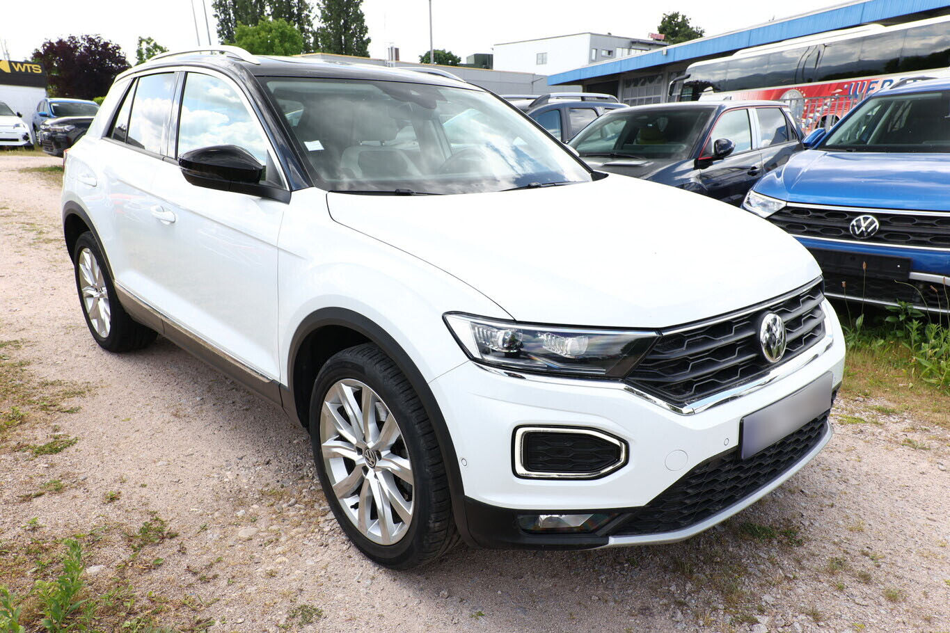 Volkswagen T-Roc 1.5 TSI 150 Sport Leder Pano ACC LED AHK  121223308 1