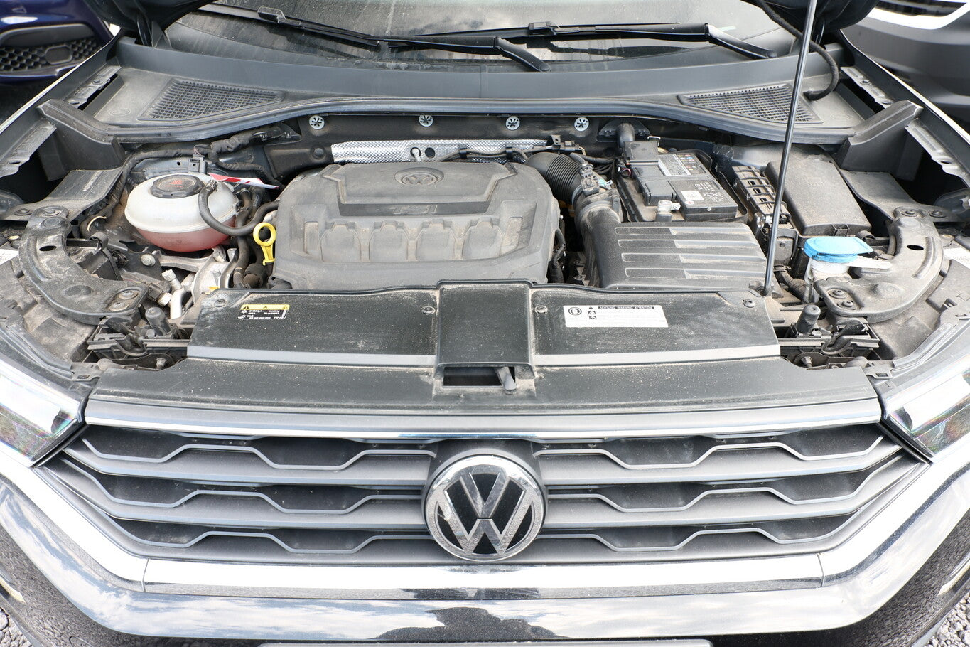 Volkswagen T-Roc 2.0 TSI 190 DSG 4M Sport Pano Nav PDC AID 120485933 9