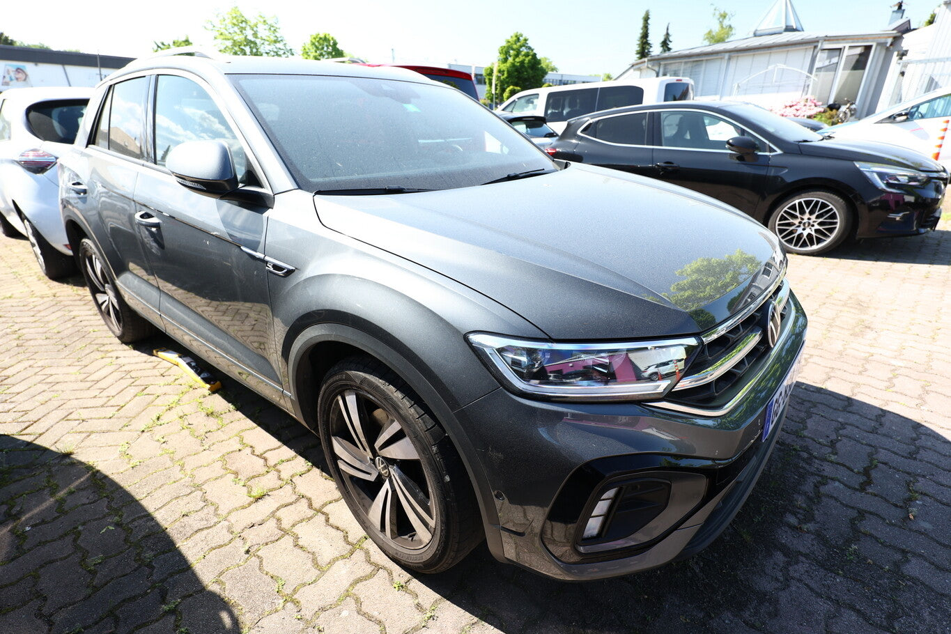 Volkswagen T-Roc 2.0 TDI 150 DSG R-Line LED Nav. PDC 120481531 1