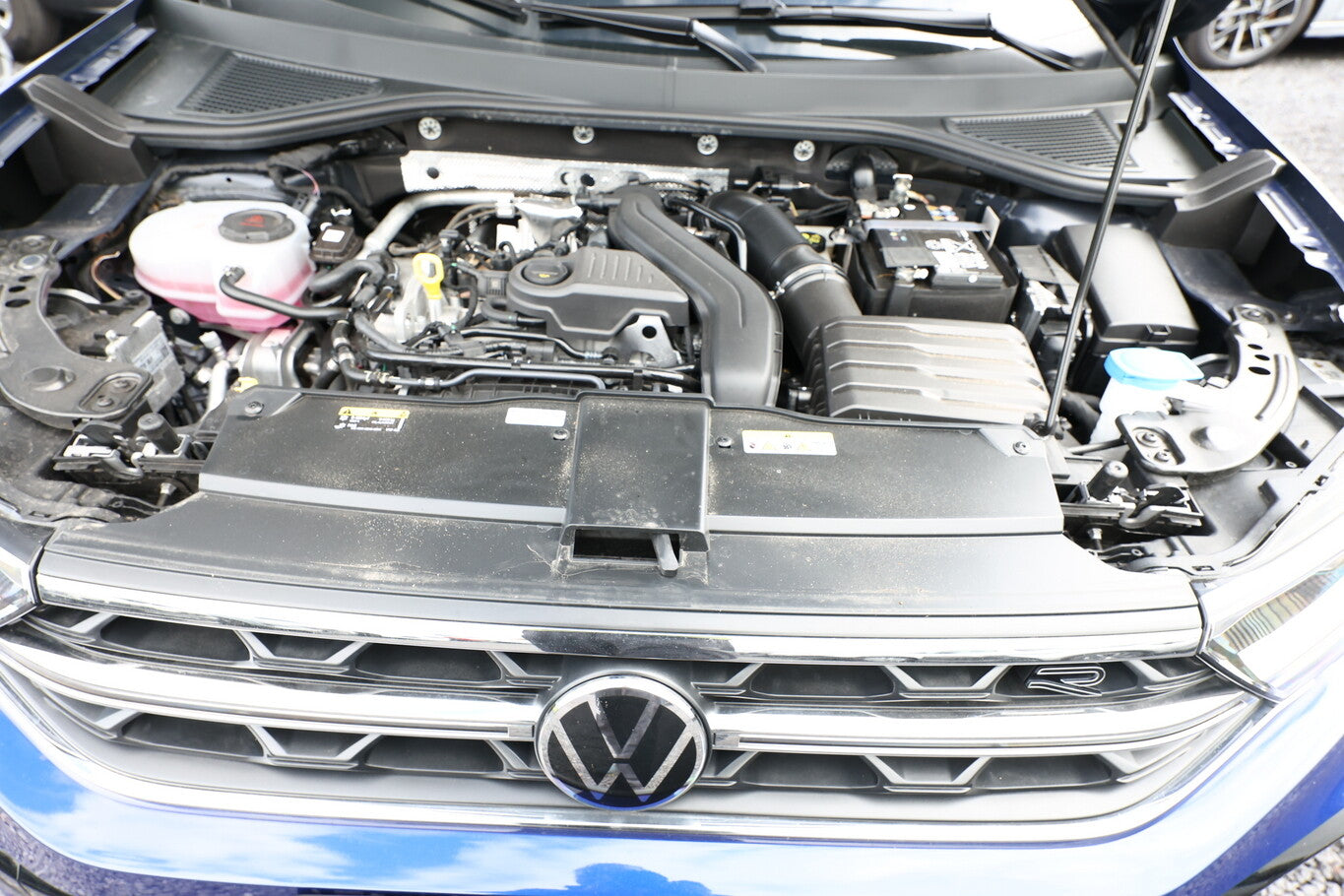 Volkswagen T-Roc 1.5 TSI 150 R-Line Nav Matrix DigCo LM17Z 138587060 9