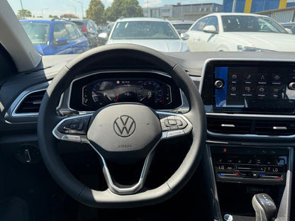 Volkswagen T-Roc 150 DSG Style Matrix eHk ACC SHZ Kam Keyl 123717447 3