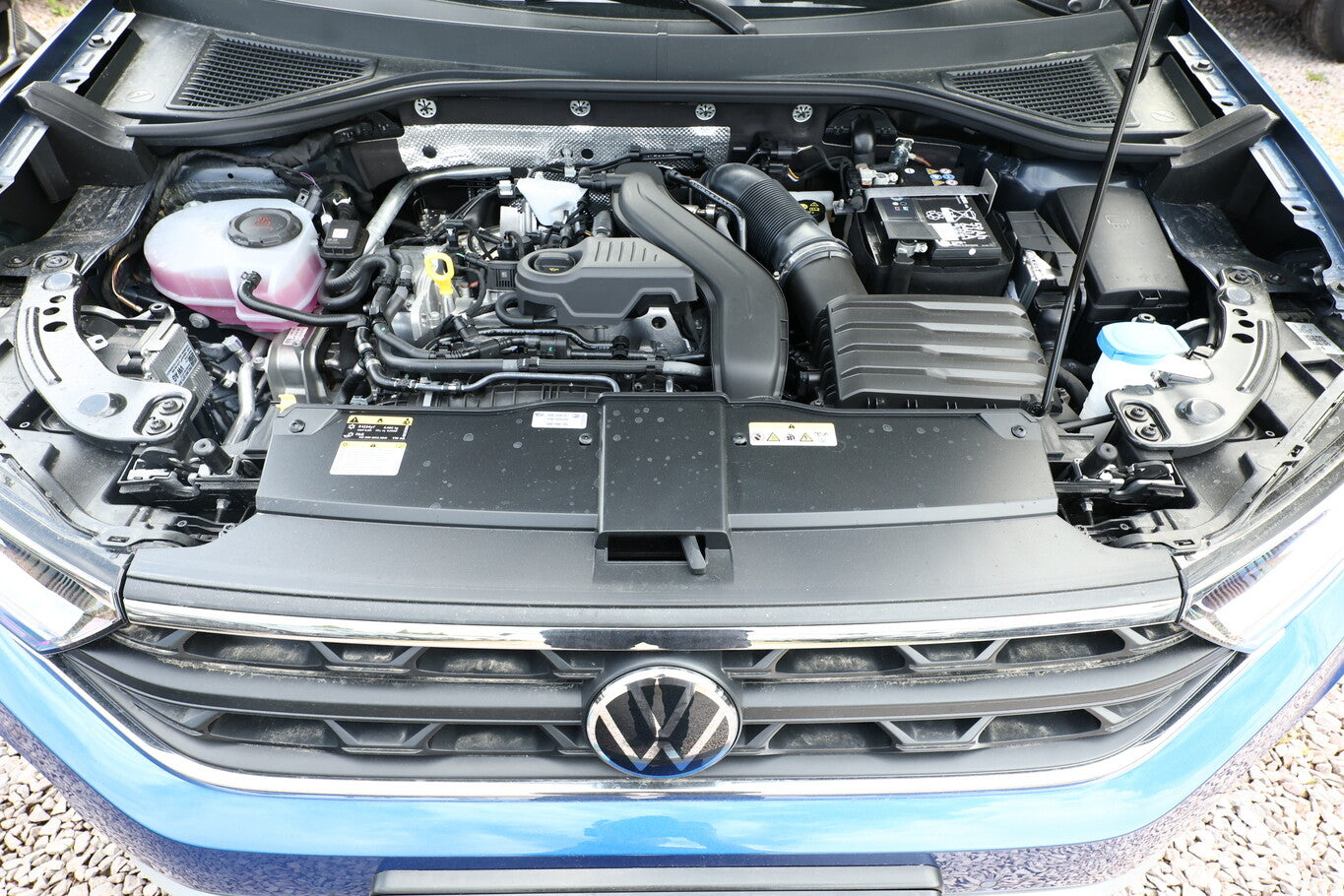 Volkswagen T-Roc 1.5 TSI 150 DSG LED+ R2D Keyl Kam SHZ 17Z 114679075 11