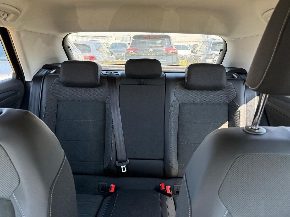 Volkswagen T-Roc 150 DSG Style Matrix eHk ACC SHZ Kam Keyl 123717447 9
