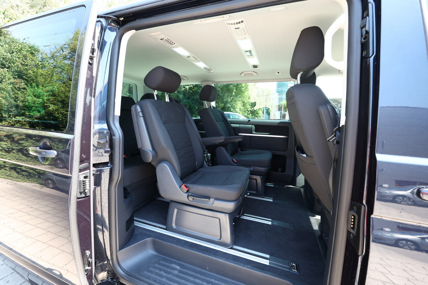 Volkswagen T6.1 Multivan 2.0 TDI 204 DSG 4M NavPro LED AHK  128168109 9