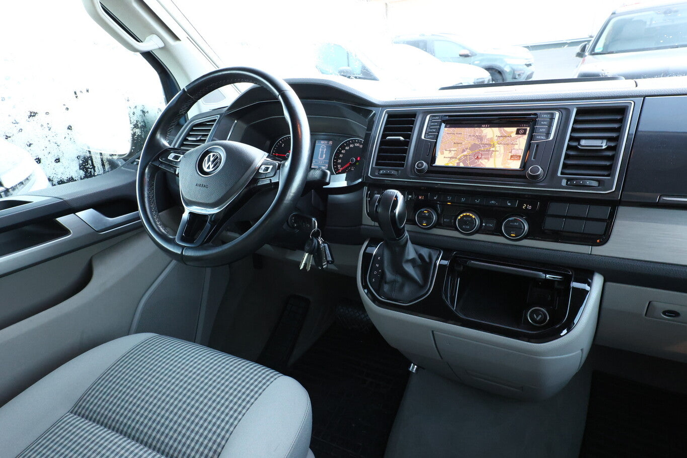 Volkswagen T6 California 2.0 TDI 150 DSG Coast Nav StH PDC 105338435 7
