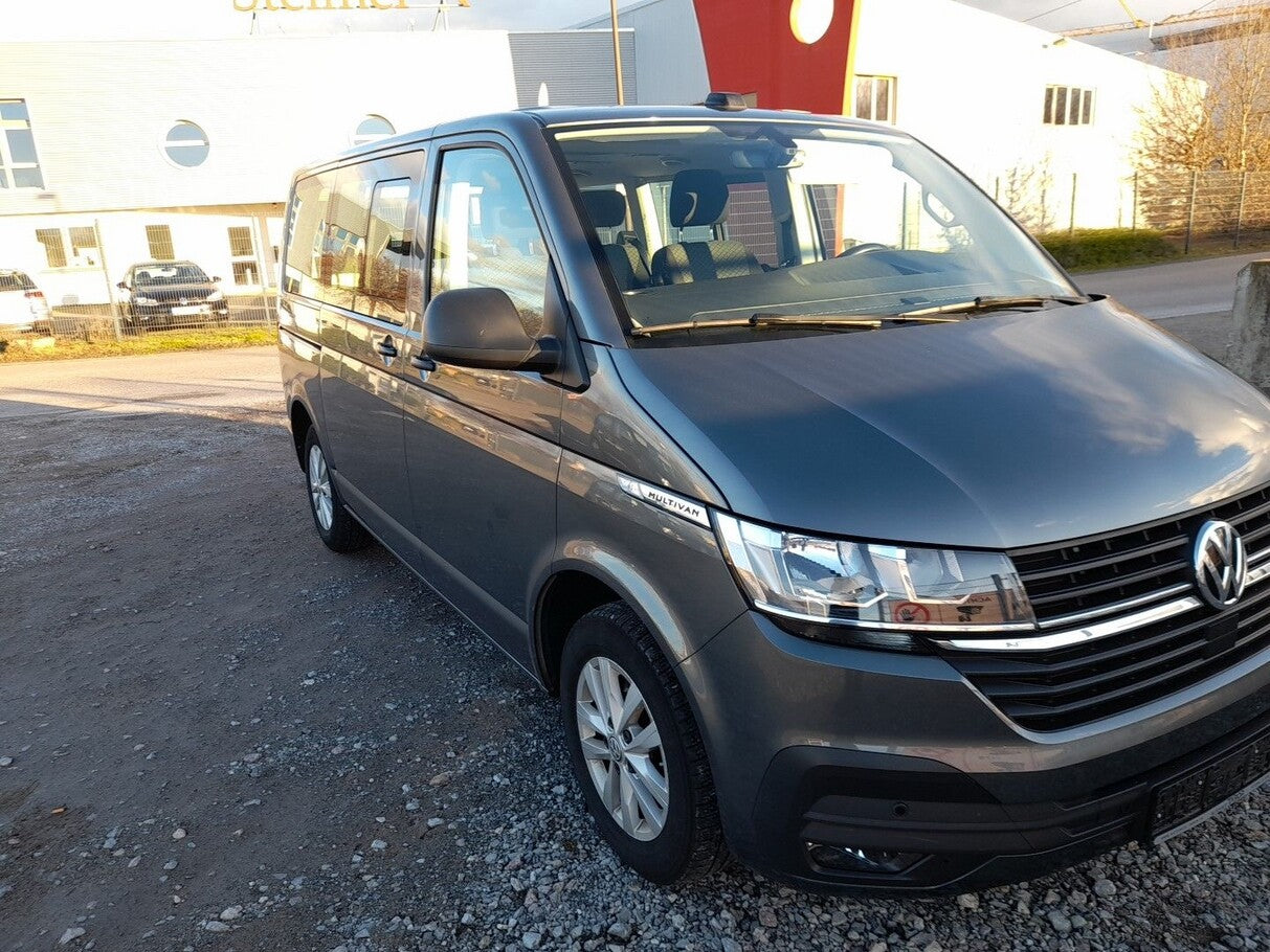 Volkswagen T6.1 Multivan 2.0 TDI 150 DSG7 Trendline 7S Nav  109048694 1