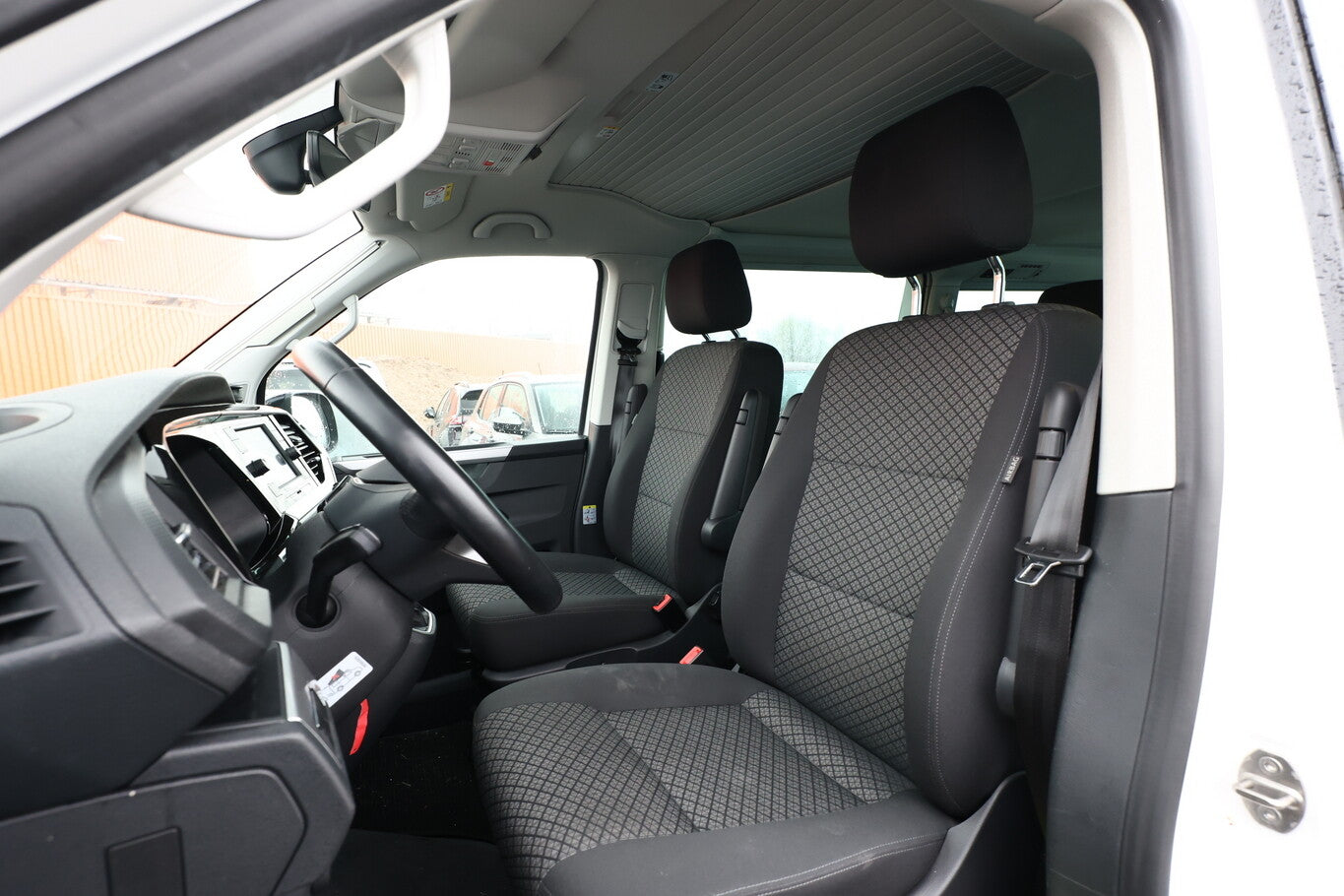 Volkswagen T6.1 California TDI 150 DSG 4M Beach C. StHz AHK 99122923 5