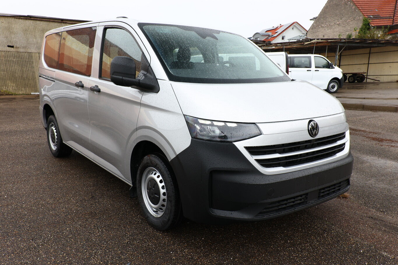 Volkswagen T7 Kombi TDI 150 LED DigC Keyl PDC AppC TEMP 6-S 153713171 1