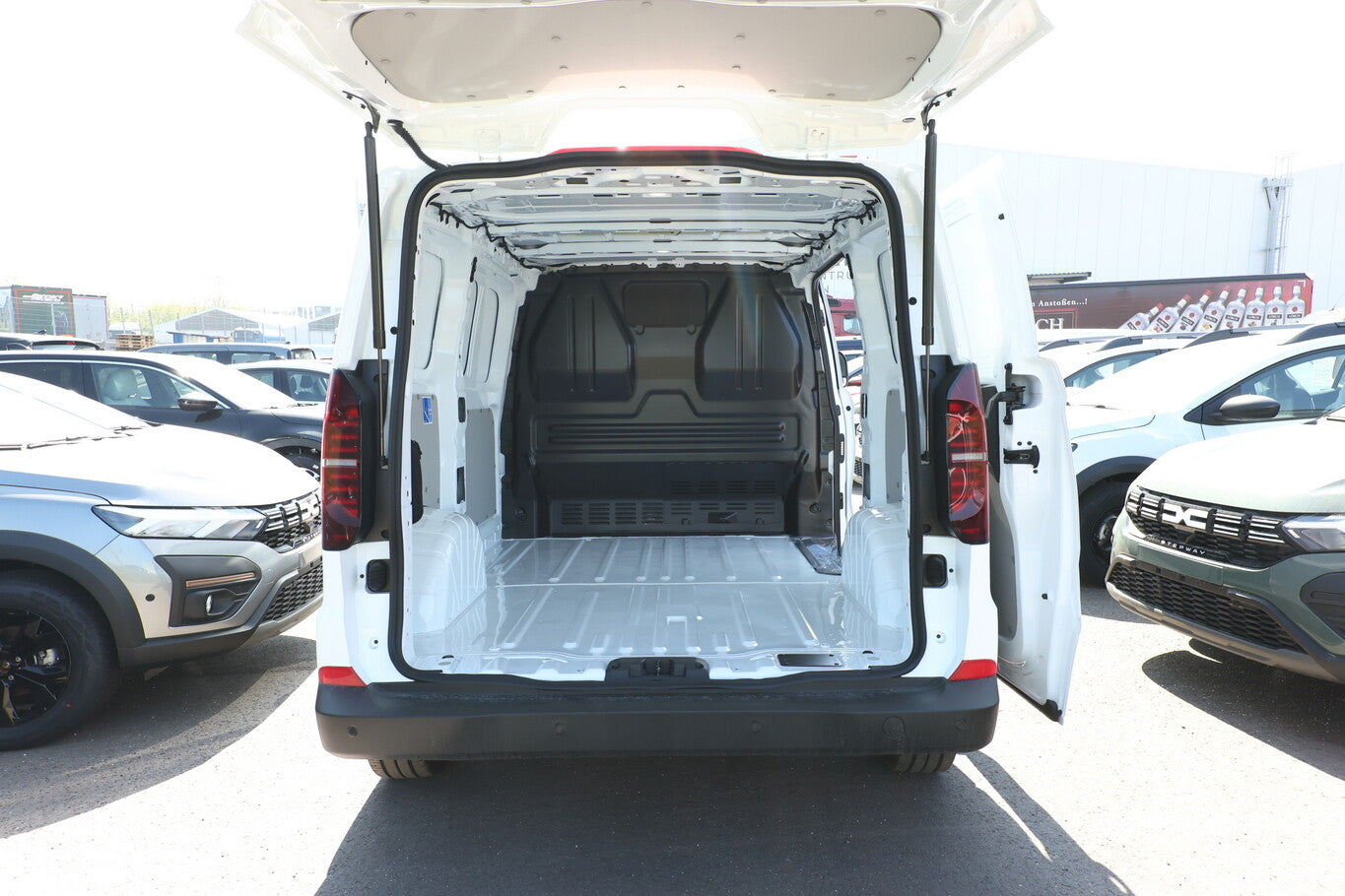Volkswagen T7 Transporter 2.0 TDI 150 LED DigC PDC FACELIFT 92960351 10