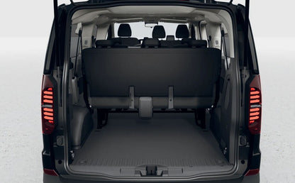 Volkswagen T7 Kombi AUT 4M L2 9S AHK 16