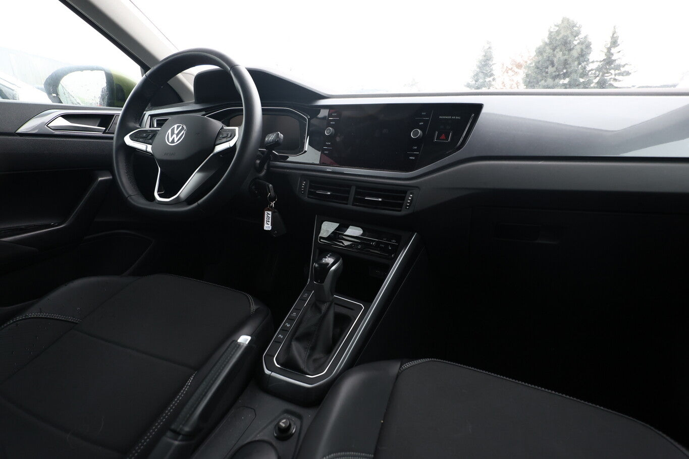 Volkswagen Taigo 1.5 TSI 150 DSG Style Matrix Pano AHK Nav 144138111 8