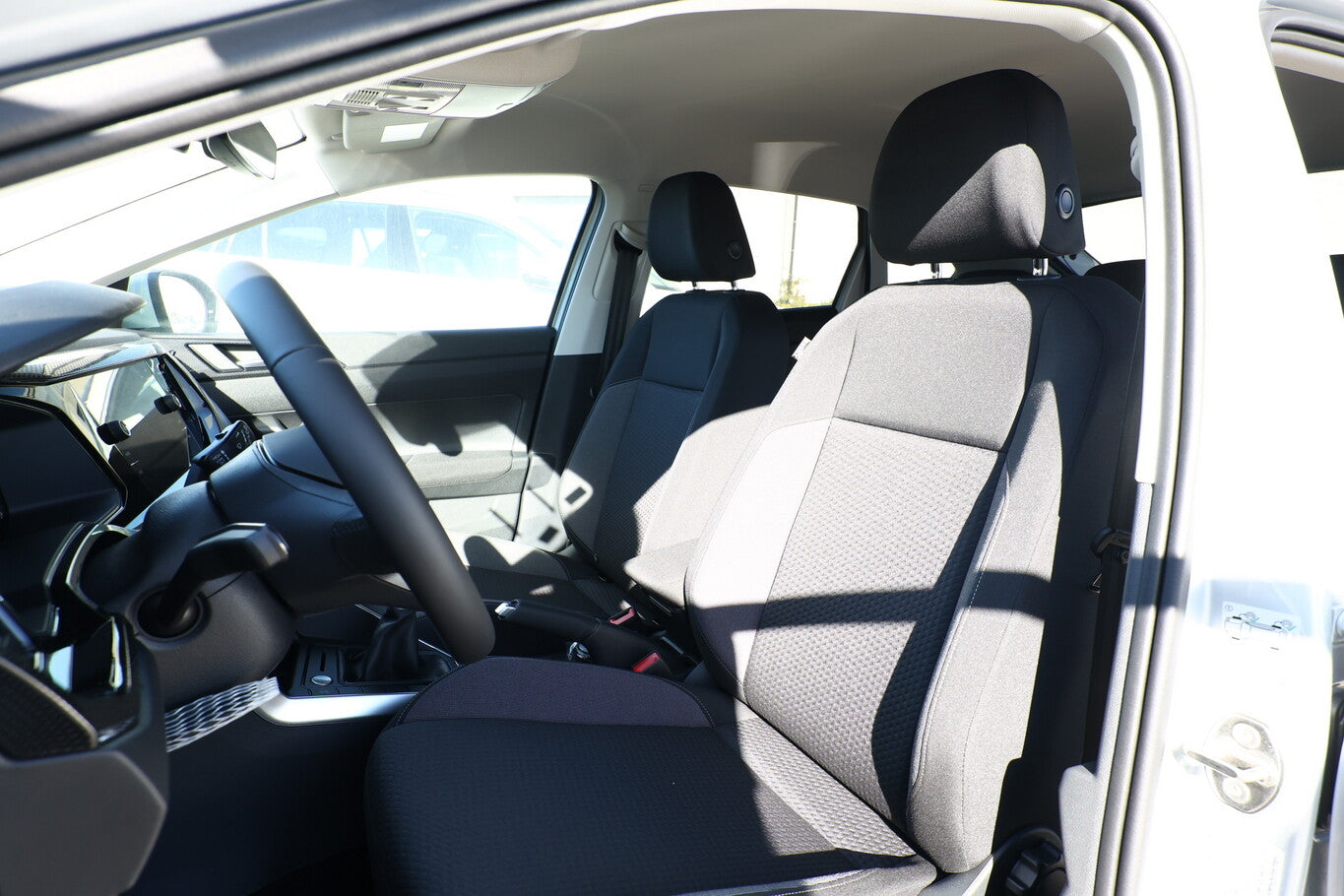 Volkswagen Taigo TSI115 IQMatrix Ready2D 2ZClim Kam Keyless 91029549 5