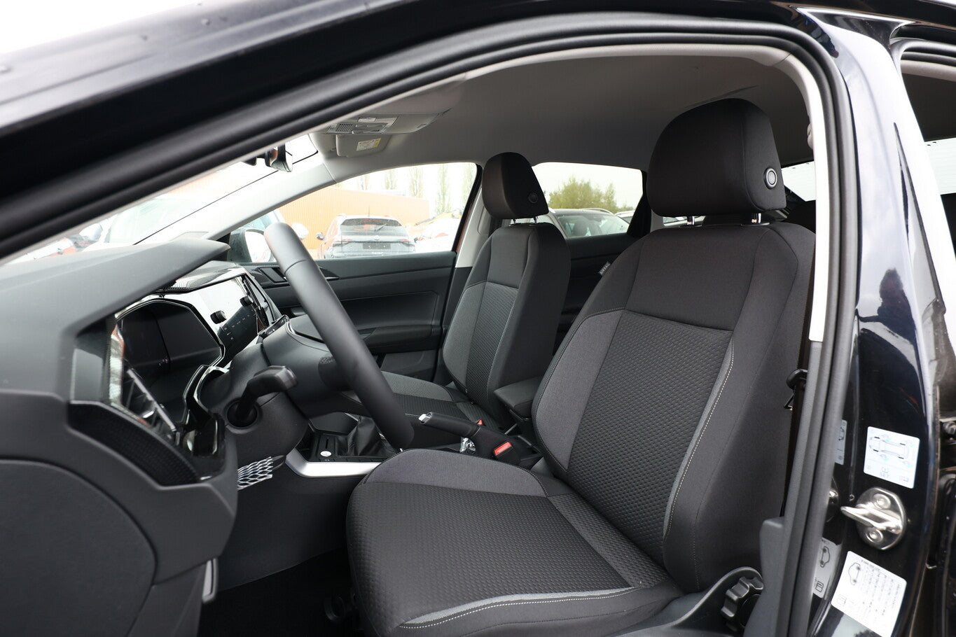 Volkswagen Taigo TSI115 IQMatrix Ready2D 2ZClim Kam Keyless 91029556 5