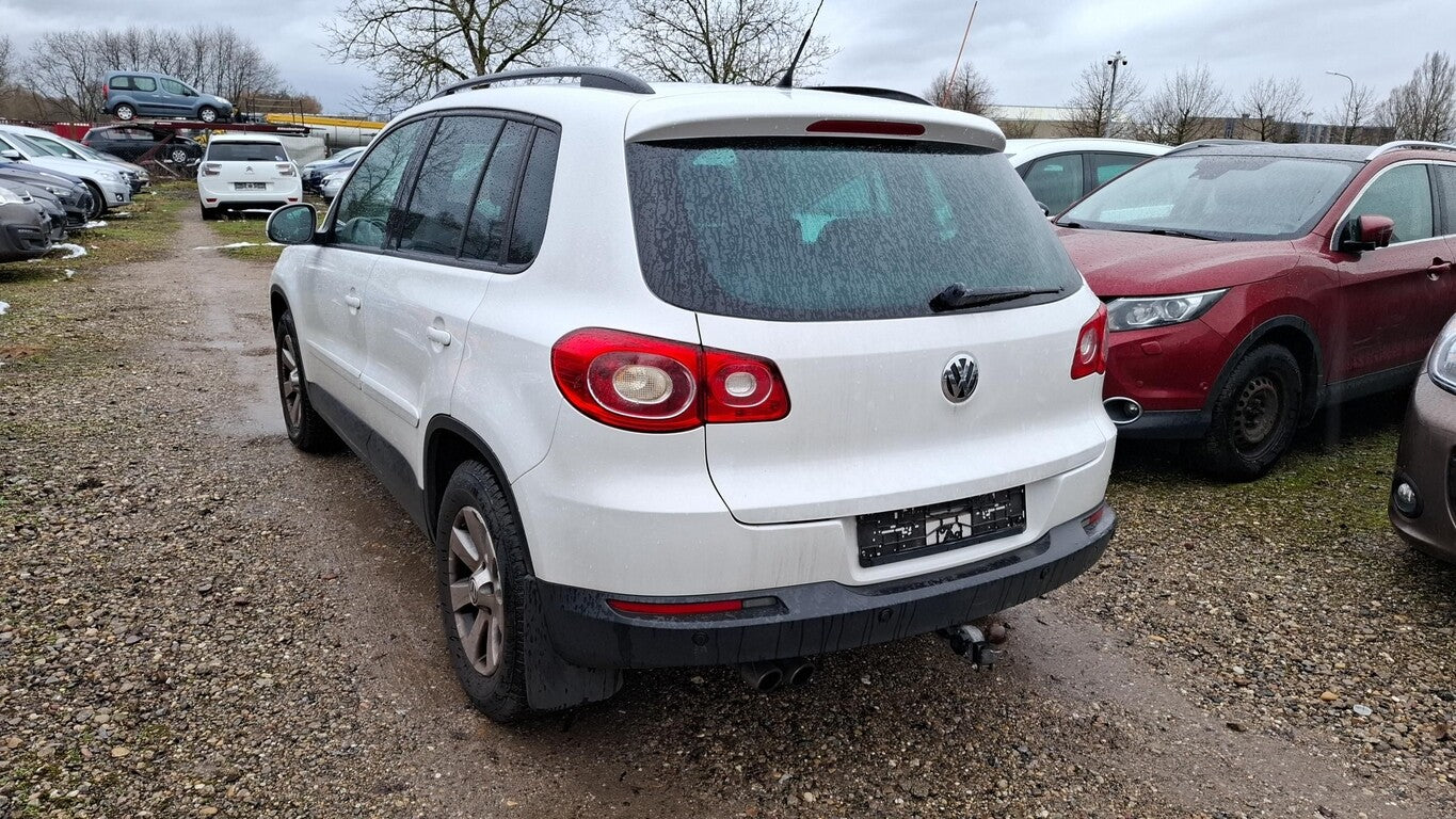 Volkswagen Tiguan 2.0 TSI DSG 4M Xen Panon AHK PDC SHZ GRA 148717091 3