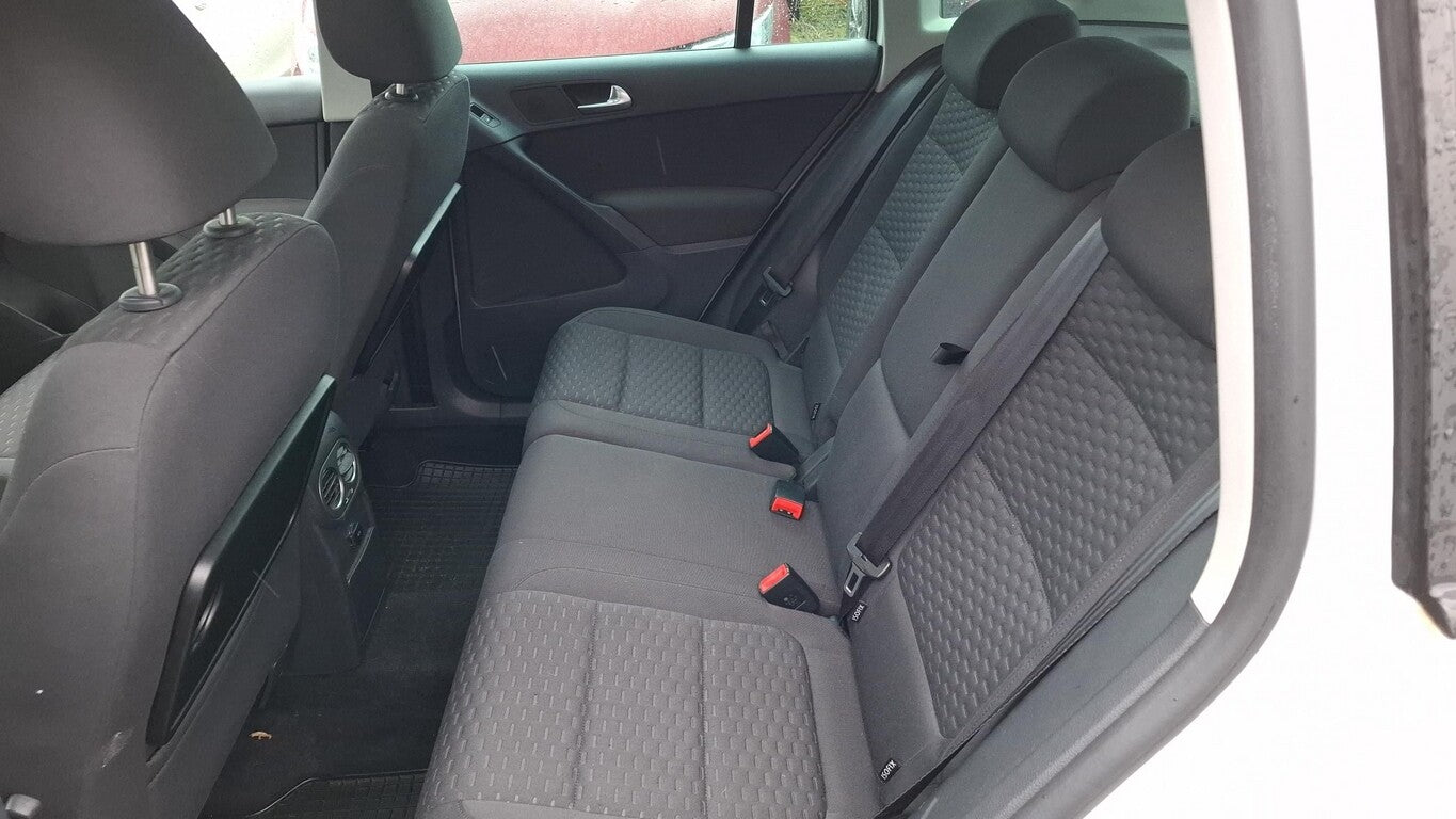 Volkswagen Tiguan 2.0 TSI DSG 4M Xen Panon AHK PDC SHZ GRA 148717091 7