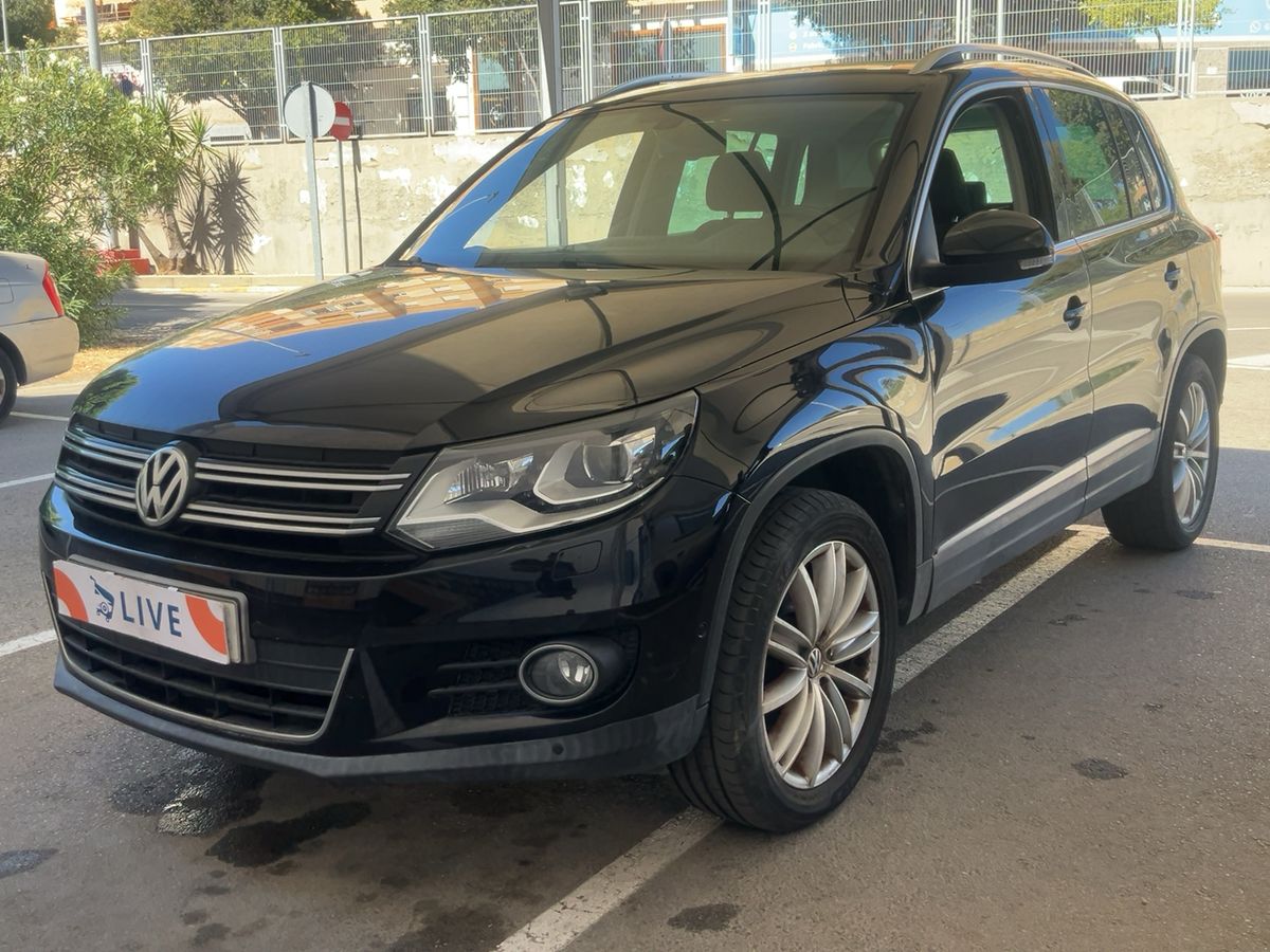 Frontal izquierda
