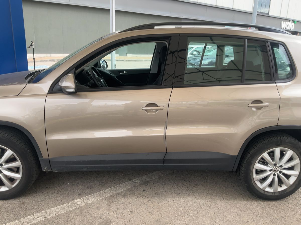 Exterior izquierda
