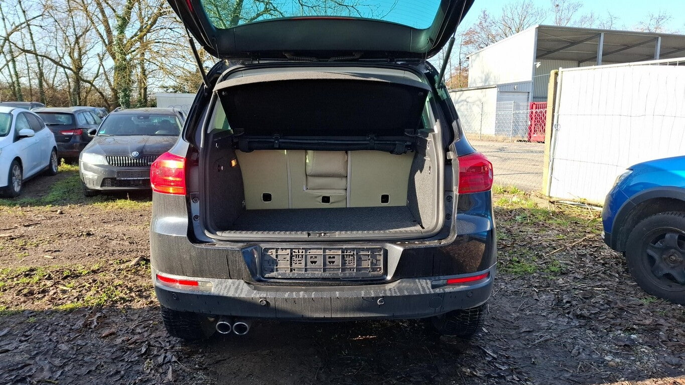 Volkswagen Tiguan 2.0 TDI 4M Cup Sport&Style Pano AHK Nav  157936480 9