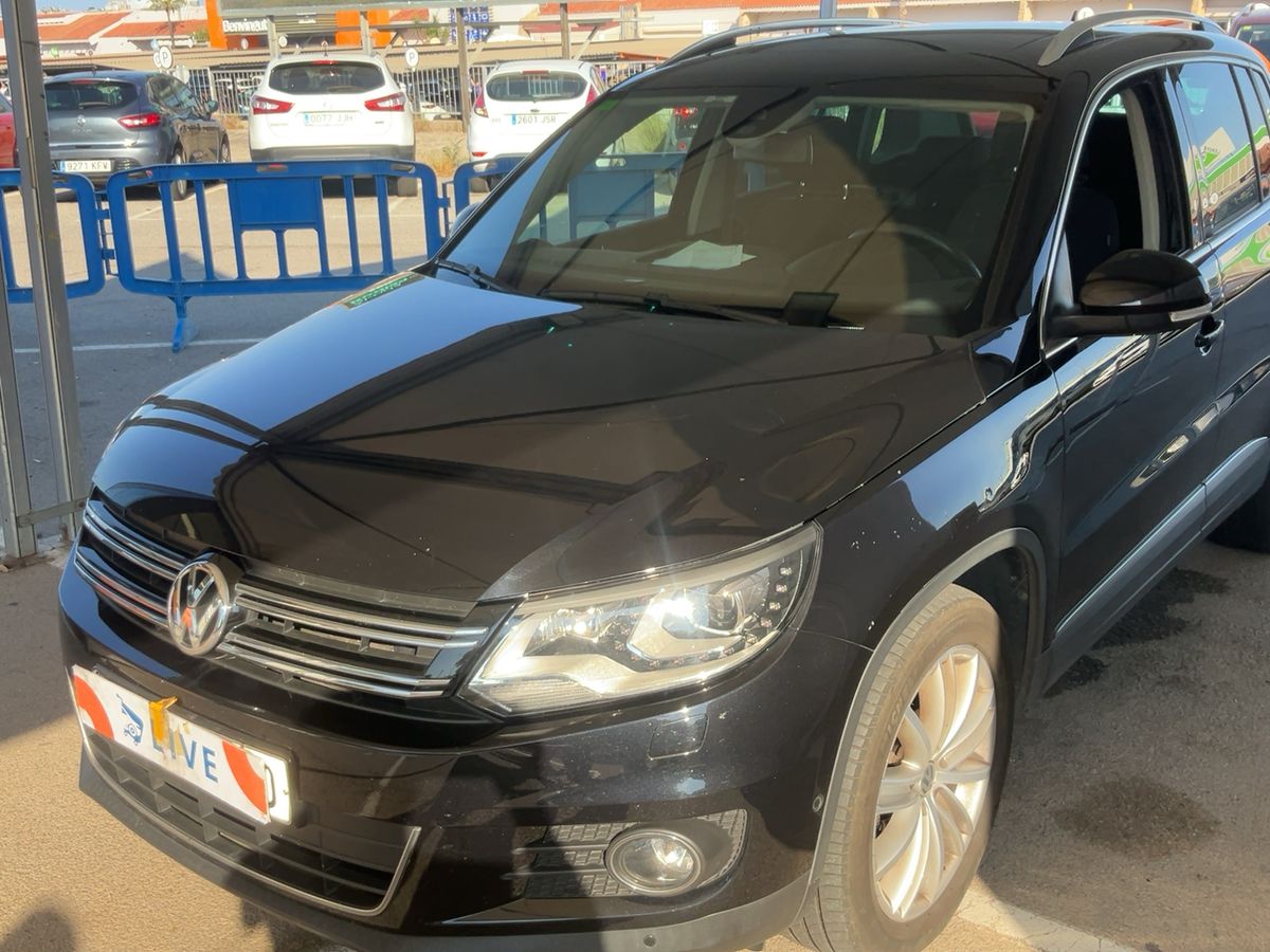 Frontal izquierda