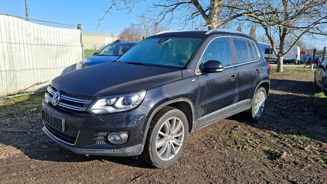 Volkswagen Tiguan 2.0 TDI 4M Cup Sport&Style Pano AHK Nav  157936480 0