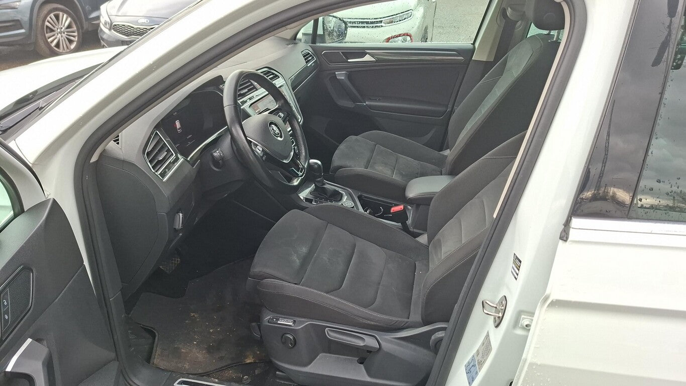 Volkswagen Tiguan 2.0 TSI DSG 4M Highline Pano Nav ACC Keyl 168122468 4