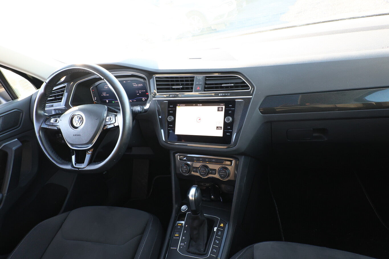 Volkswagen Tiguan 2.0 TDI 150 DSG Highline LED Pano R-Line 107912421 7