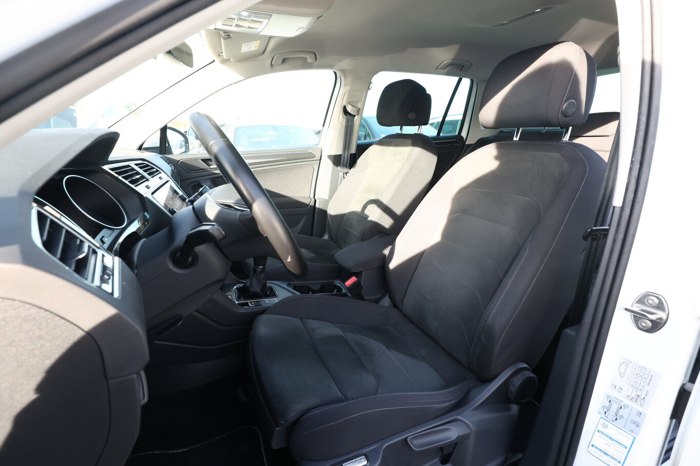 Volkswagen Tiguan 1.5 TSI 130 Comfortline LED ergoA ACC PDC 140990561 5