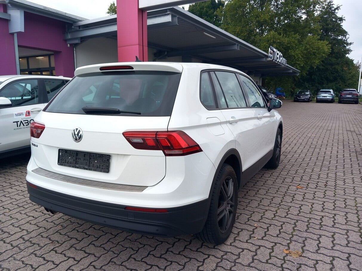Volkswagen Tiguan 1.5 TSI 150 Trendline LED PDC Nav Temp  140109176 3