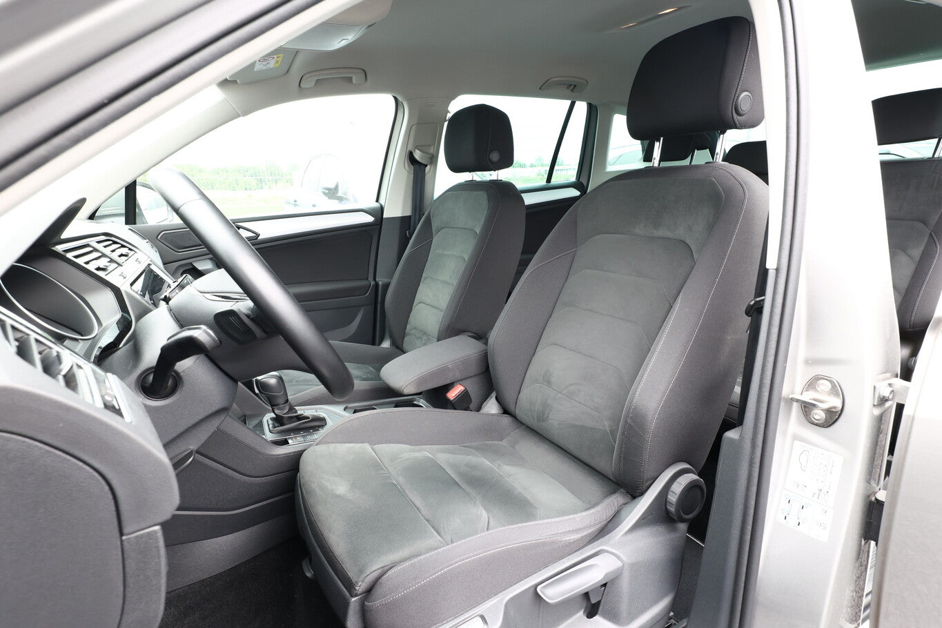 Volkswagen Tiguan 1.5 TSI 150 DSG Comfortline LED KeyL eHk 121240794 5