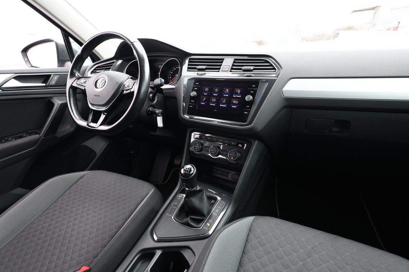 Volkswagen Tiguan 2.0 TDI 150 Comfortline Nav PDC ACC SHZ 149778585 8