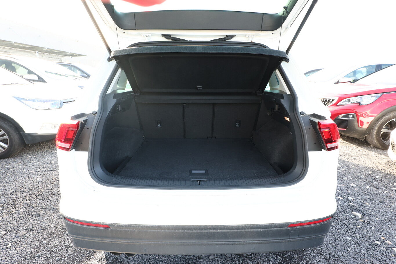 Volkswagen Tiguan 1.5 TSI 130 Comfortline LED ergoA ACC PDC 140990561 10