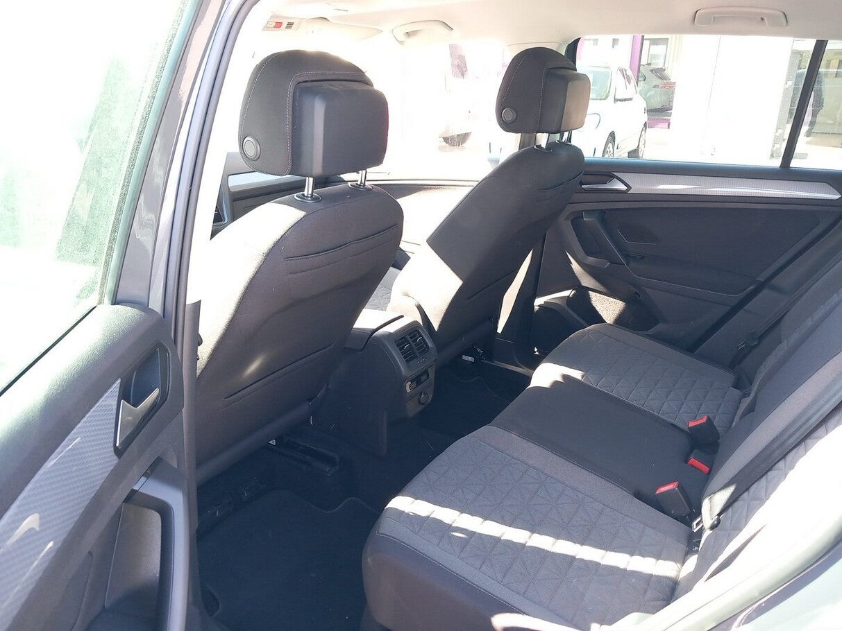 Volkswagen Tiguan 1.5 TSI 150 DSG LED PDC ACC SHZ AppCo 17Z 171693454 5