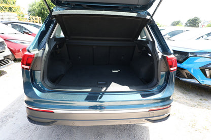 Volkswagen Tiguan 1.5 TSI 150 Life Pano AHK ParkAs AppC SHZ 136090996 10