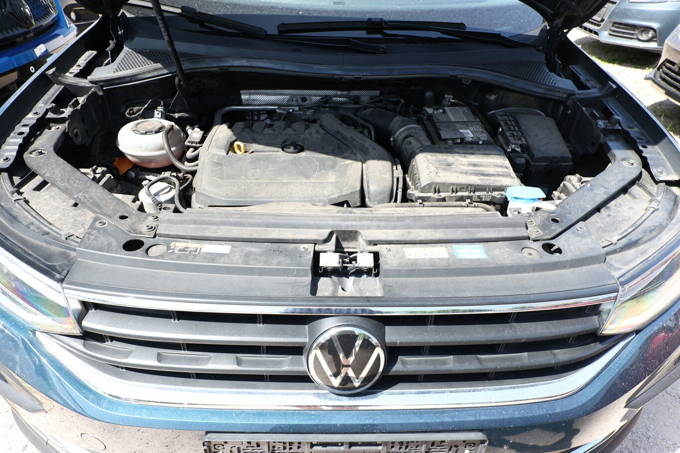 Volkswagen Tiguan 1.5 TSI 150 Life Pano AHK ParkAs AppC SHZ 122887116 11