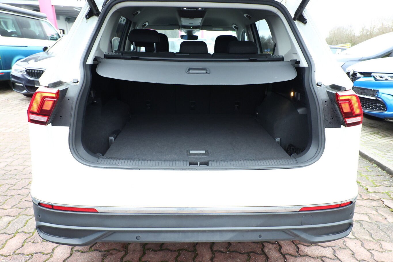Volkswagen Tiguan Allspace 2.0 TDI 150 Life Kam SHZ Spiegel 81857283 10