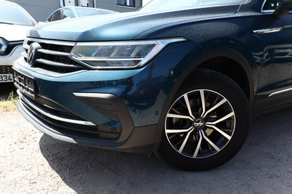 Volkswagen Tiguan 1.5 TSI 150 Life Pano AHK ParkAs AppC SHZ 136090996 4
