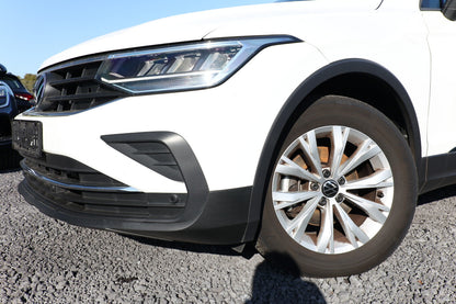 Volkswagen Tiguan 1.5 TSI 150 DSG Life LED Ready2D SHZ AppC 95338073 4