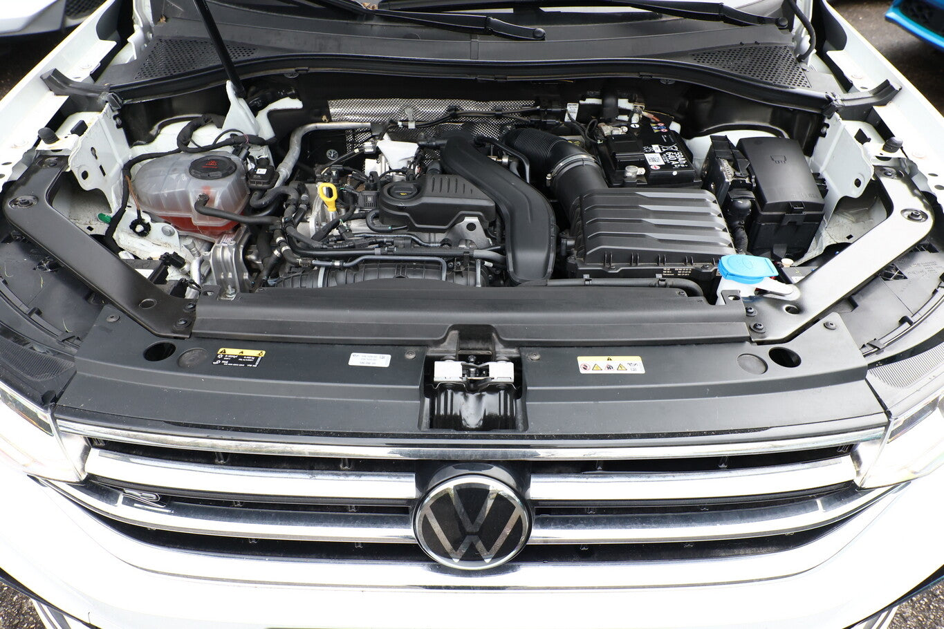 Volkswagen Tiguan Allspace TSI 150 DSG R-Line SHZ Nav EasyO 139796847 12