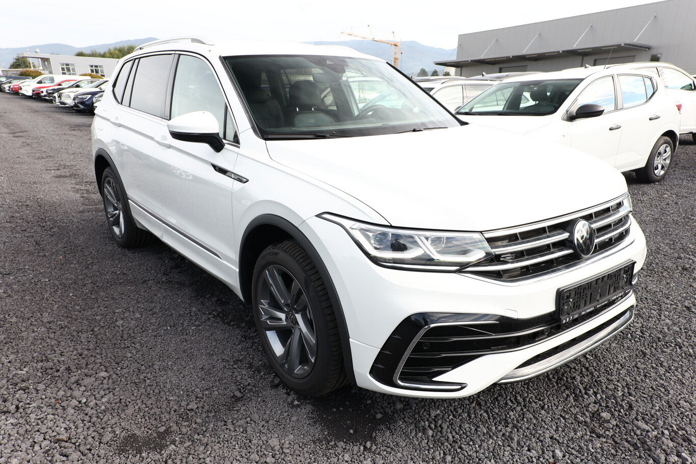 Volkswagen Tiguan Allspace 2.0 TDI 150 DSG R-Line LED+ 7-S 95838174 1